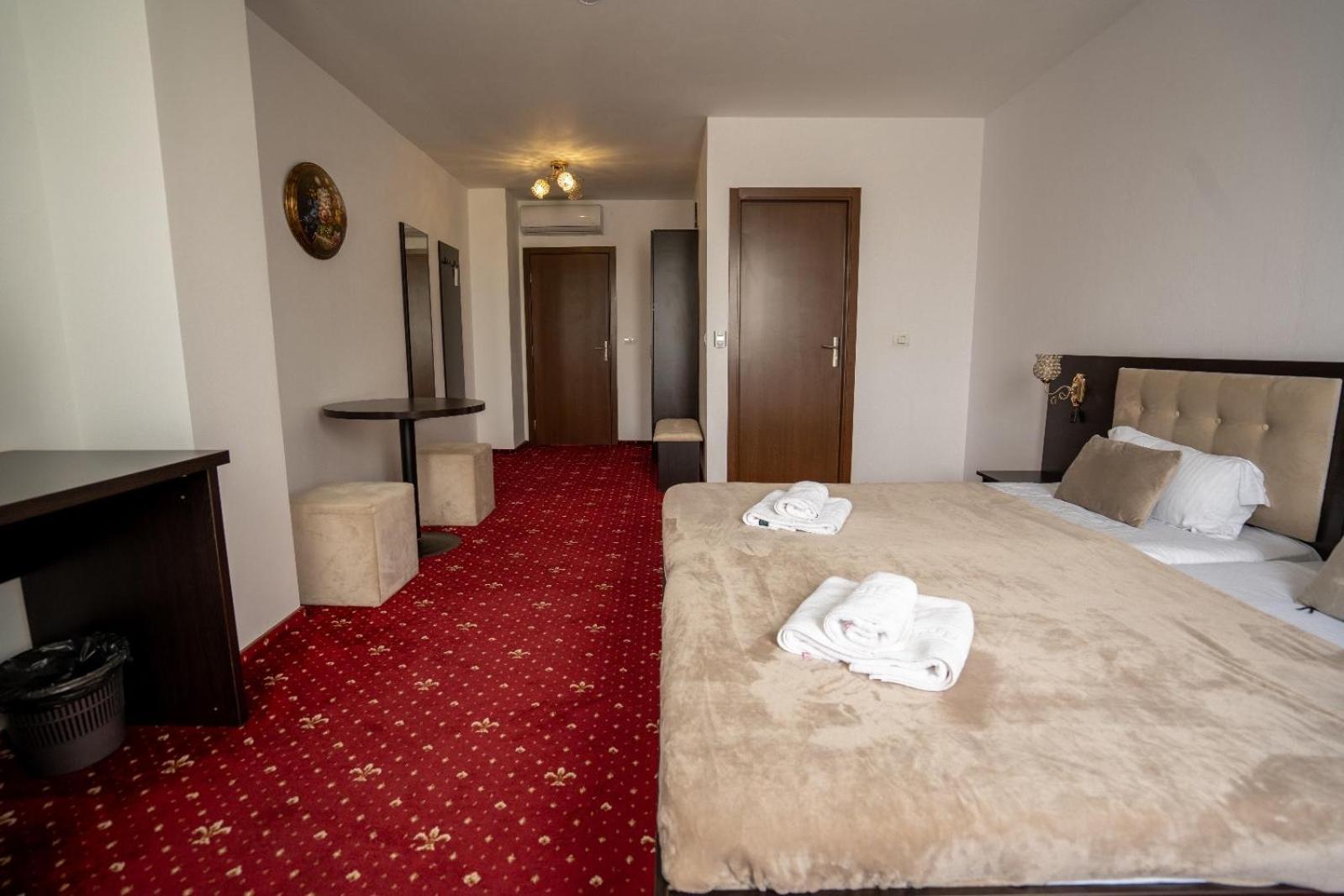 Hotel Noe Residence Timişoara Buitenkant foto